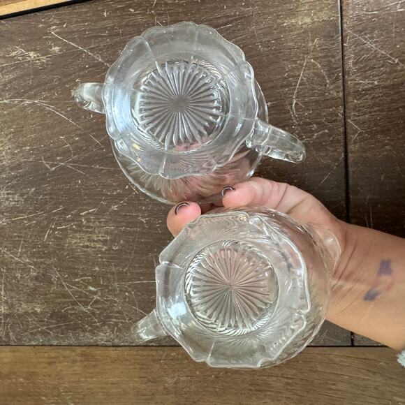 Vintage Jeanette Sunburst Pressed Clear‎ Glass open Sugar and Creamer Set - Picture 5 of 8